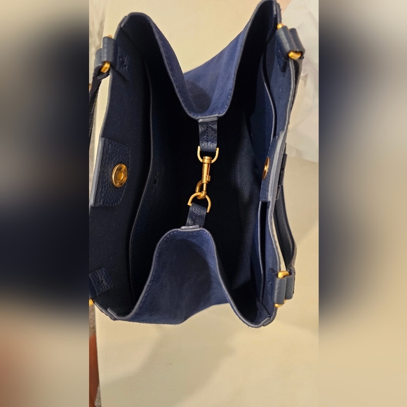 Tory Burch **BEAUTIFUL** Navy Blue McGraw Womens Leather/Suede Small Bucket Bag - Picture 11 of 13